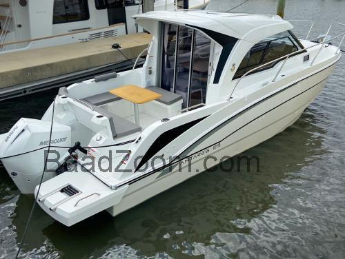 Beneteau Antares 23 tekniske specifikationer og anmeldelser